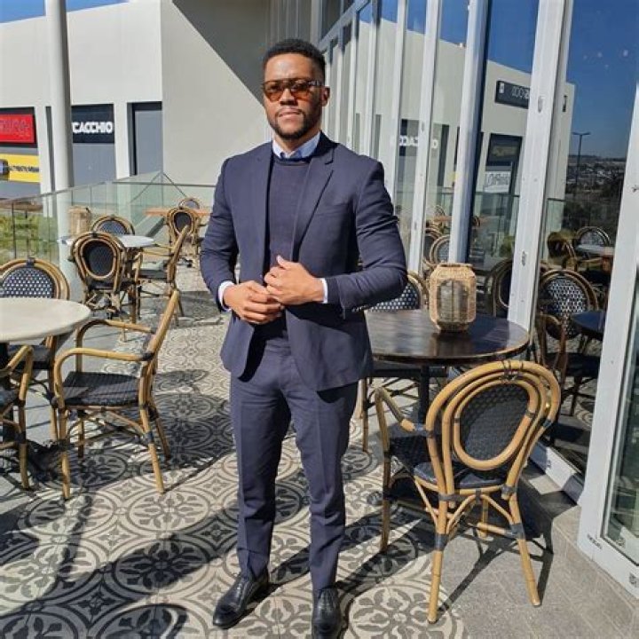 Khanyi Mbau – Biography, Age, Husband, Songs & Net Worth