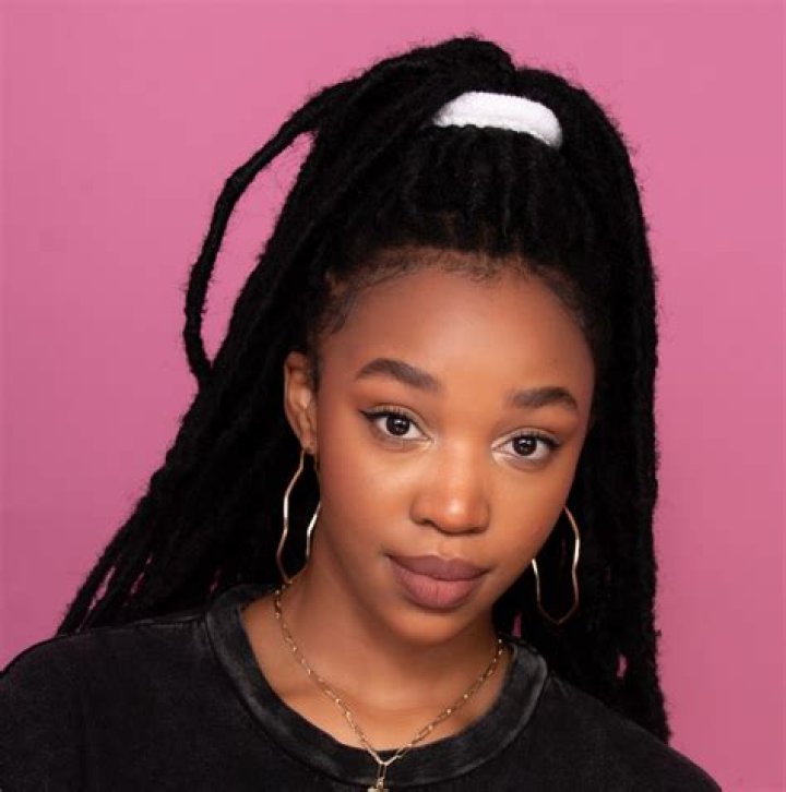 Khosi Ngema Wiki, Age, Boyfriend, Height, Family, Net Worth & More