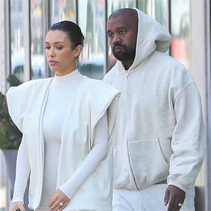 Kim Kardashian Is Still Wearing Her Wedding Ring As Divorce Rumors With Kanye West Loom