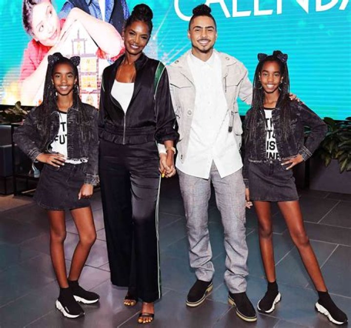 Kim Porter’s Son, Quincy Brown Shares An Extremely Emotional Video With Her Kids Celebrating Their Mom’s Anniversary