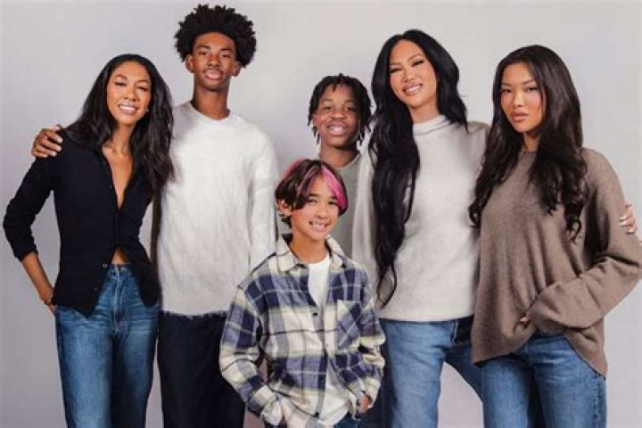 Kimora Lee Simmons’s Daughter, Aoki Lee Simmons, Threatens To Delete This Viral Instagram Post — Her Fans Stepped In For This Reason