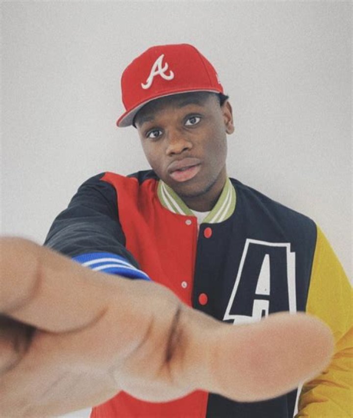 King Roscoe Biography - Facts, Childhood, Family Life & Achievements