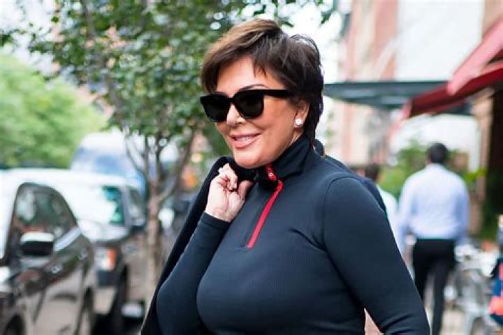 Kris Jenner Decided To Pull The Plug On KUWTK After Kylie And Kim Threatened To Leave