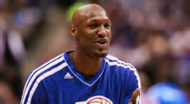 KUWK: Khloe Kardashian Congratulates Ex-Husband Lamar Odom On His Memoir’s Success