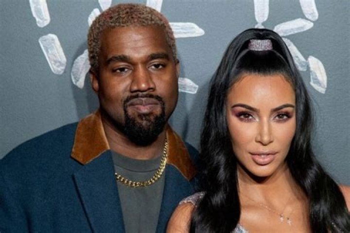 KUWTK: Kim Kardashian And Kanye West Looking To Date Someone New While Living Separate Lives?