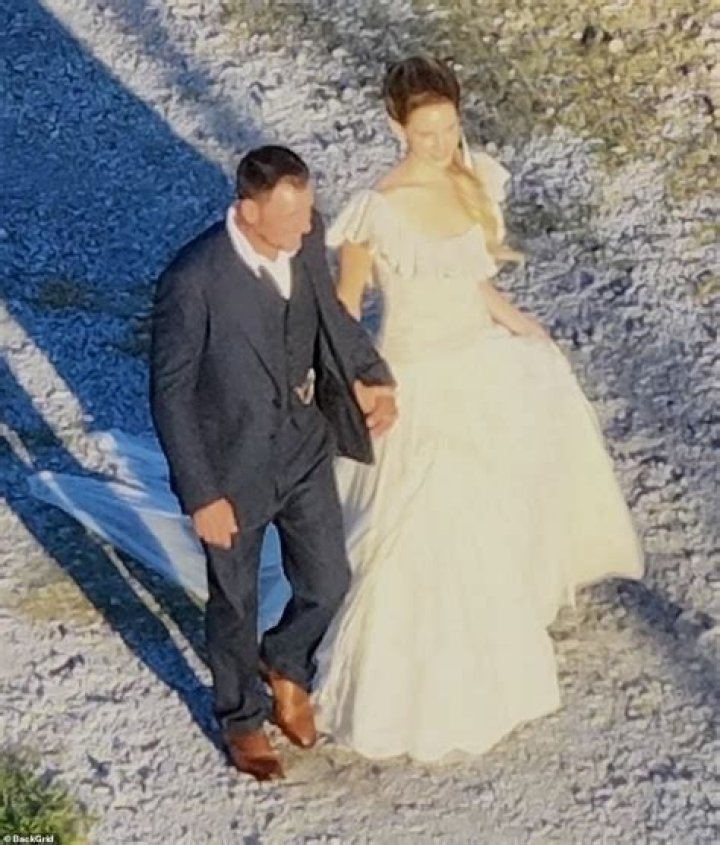 Lana Del Rey wife: Is Lana Del Rey married?