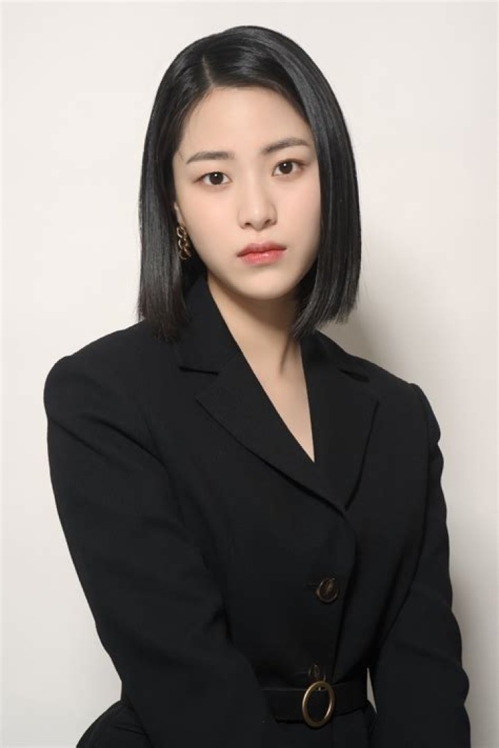 Lee Soo Kyung Wiki, Boyfriend, Age, Height & Net Worth