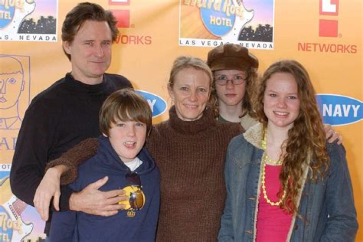 Lewis Pullman family, wife, children, parents, siblings