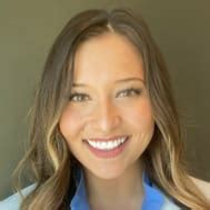 Lindsay Lloyd – Nashville, TN