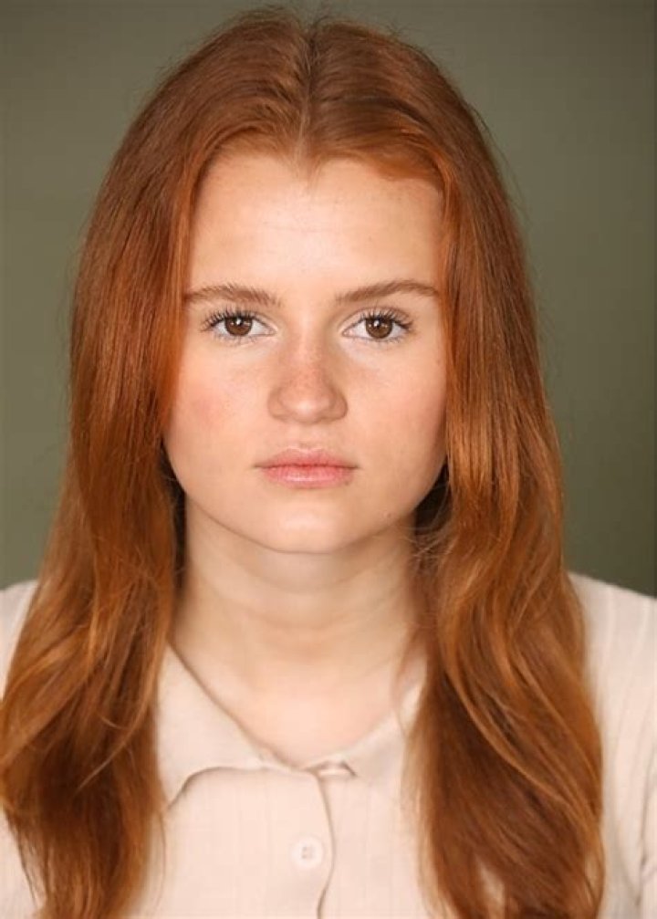 Maggie Elizabeth Jones Bio, Wiki, Age, Height, Parents, Boyfriend, Movies