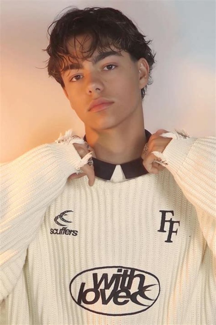 Malachi Barton - Bio, Facts, Family Life of TV Actor