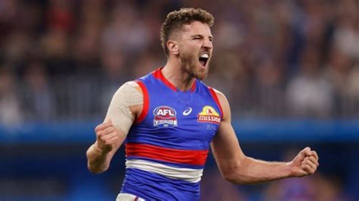 
Marcus Bontempelli Family: Wife Parents And Salary 2023 Revealed 