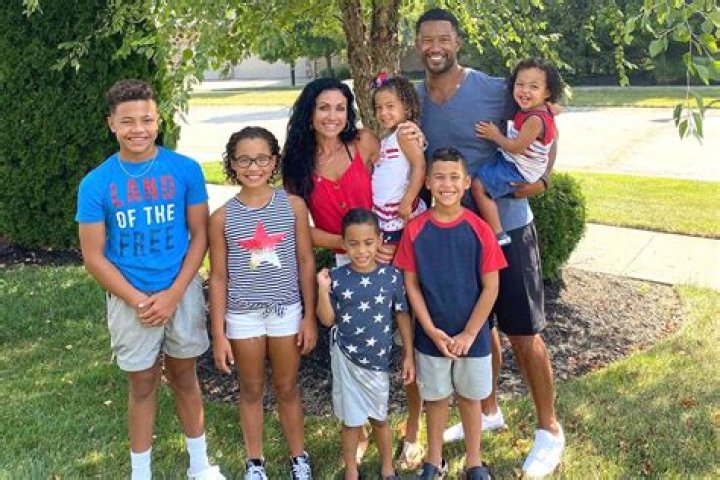 Marcus Jones family, wife, children, parents, siblings
