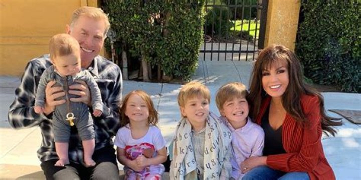 Maria Bello family, husband, children, parents, siblings