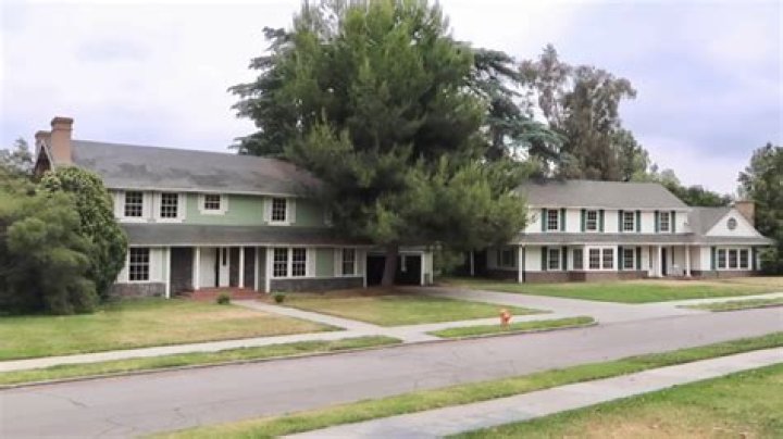 Mary Van Sinek Obituary , Owner Of Mary Van’s This Old House B&B