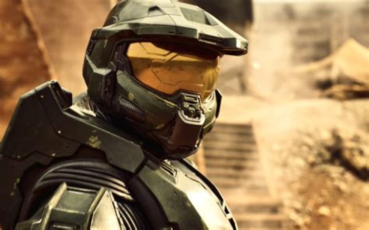 Master Chief actor compares his ‘Halo’ costume to ‘The Mandalorian’