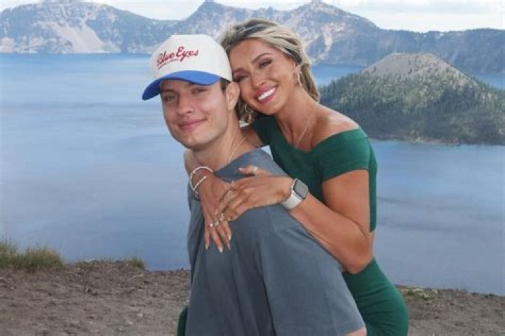 Matt Skiba girlfriend: Does Matt Skiba have a girlfriend?