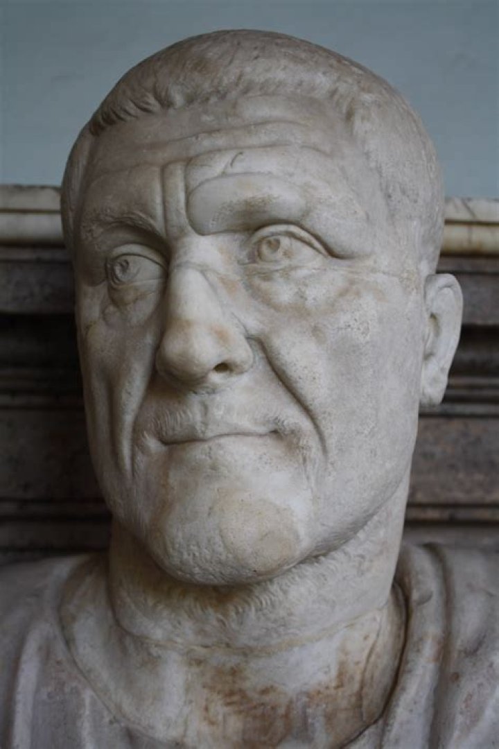 Maximinus Thrax Biography - Facts, Childhood, Family Life & Achievements