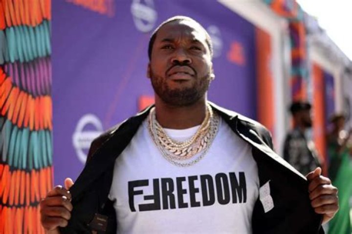 Meek Mill Shocks Some Fans With A Video Of His Son – Check Out The Little Suburban Dancer