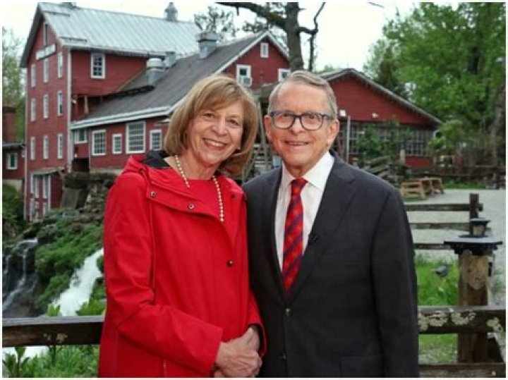 Meet Mike DeWine children Pat DeWine, Rebecca DeWine, Mark DeWine, Alice DeWine, Brian DeWine, Jill DeWine, John DeWine, Anna DeWine