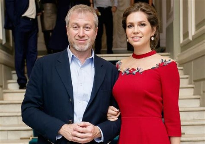 Meet Roman Abramovich three ex-wives; Olga, Irina and Dasha