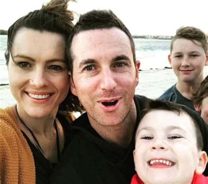 
Megan Fisher, 39, Pregnant mum-of-three, dies Suddenly 