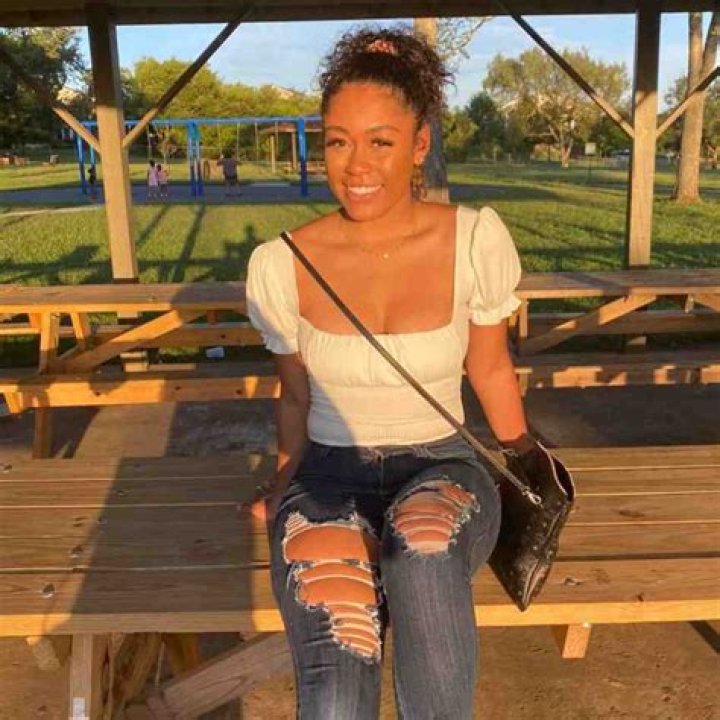 Mia Kanu Height, Weight, Net Worth, Age, Birthday, Wikipedia, Who, Nationality, Biography