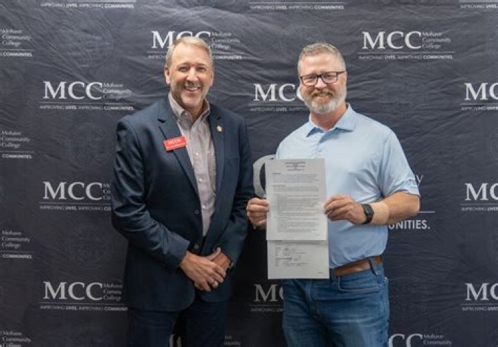 Michael Mayhall Obituary, Former Yellow Jacket band director