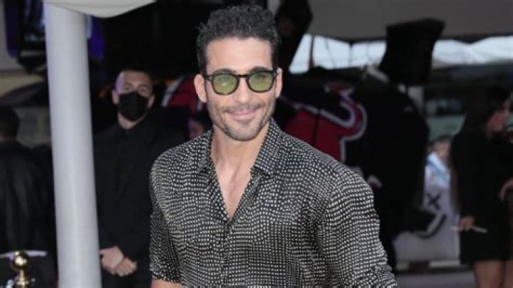 Miguel Ángel Silvestre Biography - Facts, Childhood, Family Life & Achievements