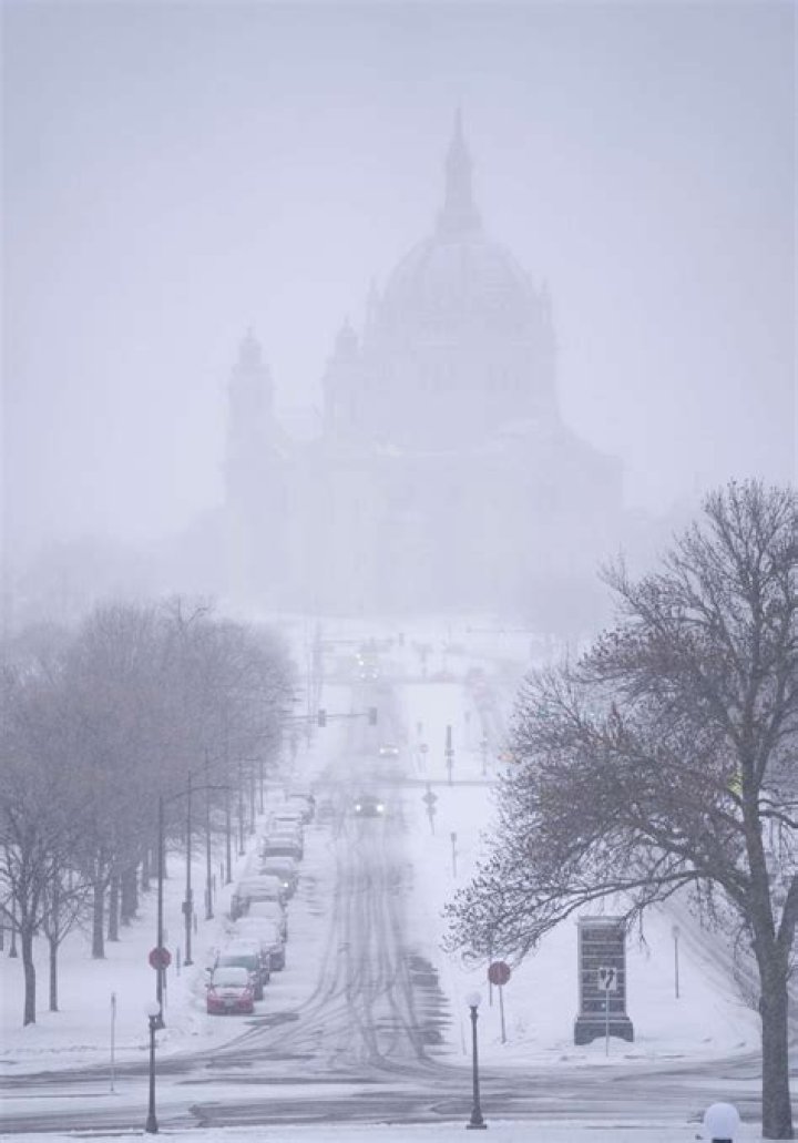 
Minnesota Winter Storm: Latest advisory, school closures and more 
