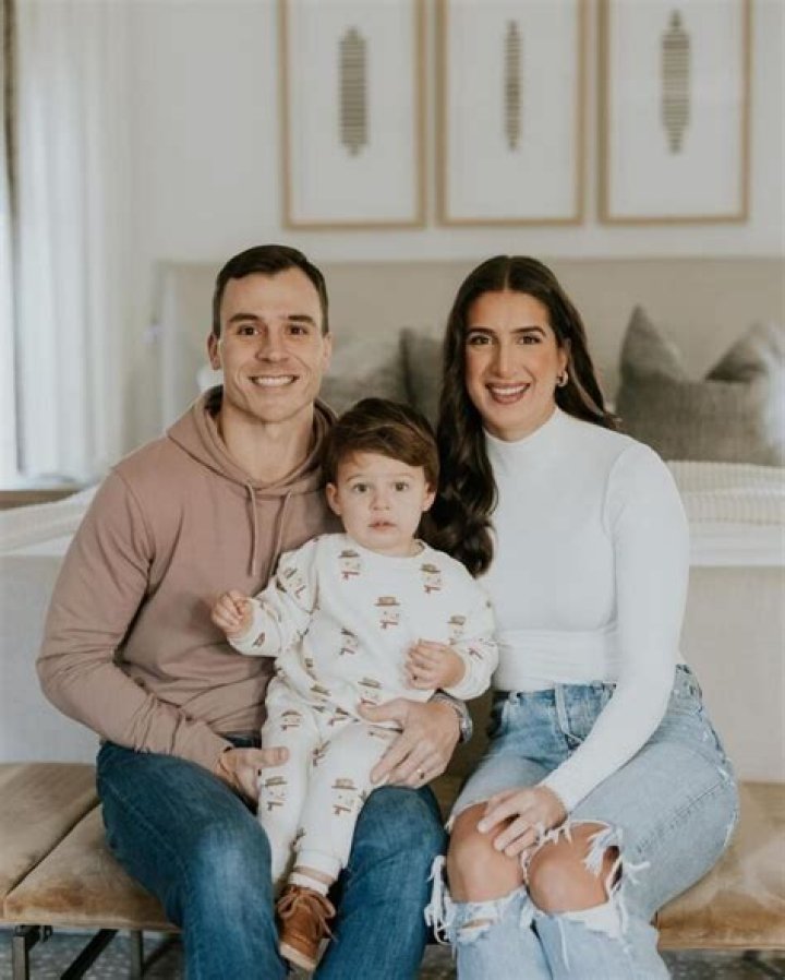Misha Nonoo Bio, Wiki, Age, Height, Wedding, Parents, Husband, Baby, and Net Worth.
