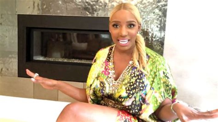 NeNe Leakes Was Invited At ExtraTV For An Interview – Check Out The Footage