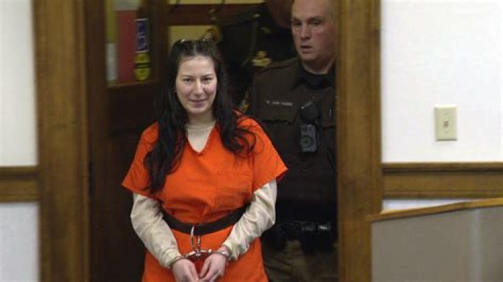 New York Woman Convicted of Poisoning Lookalike’s Cheesecake in Plot to Steal Her Identity