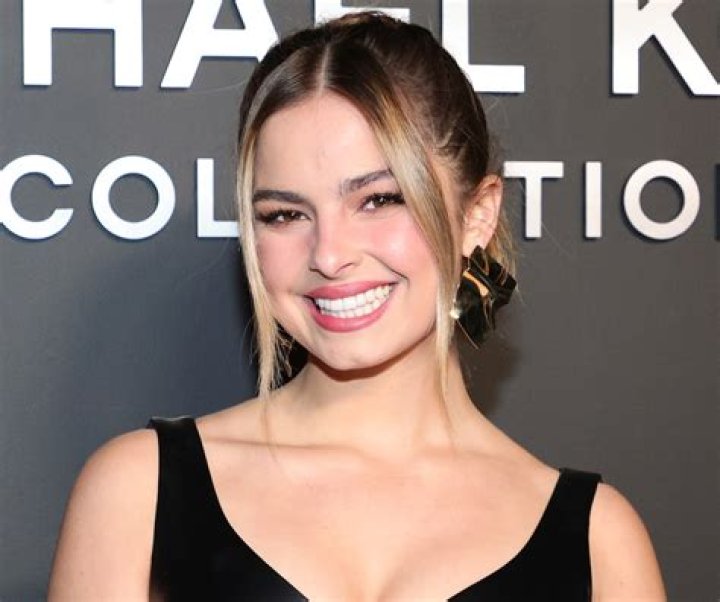 Addison Rae in Bathing Suit Says "Have a Good Day" — Celebwell