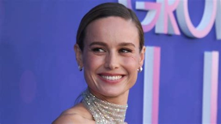 Brie Larson in Bathing Suit Asks "Does LA Even Get Fall?"  — Celebwell