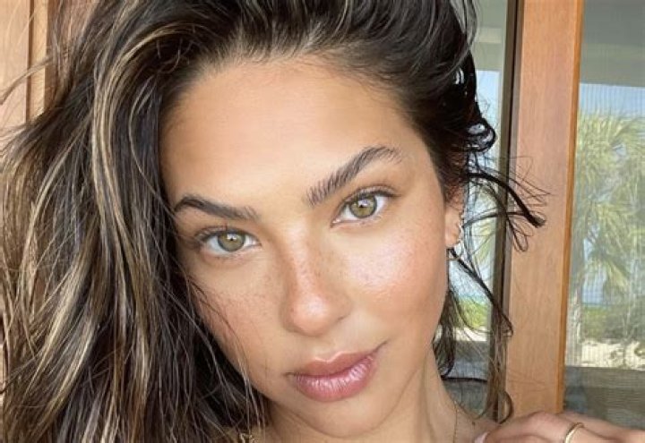 Christen Harper in Bathing Suit Has "Good Lil Weekend" — Celebwell