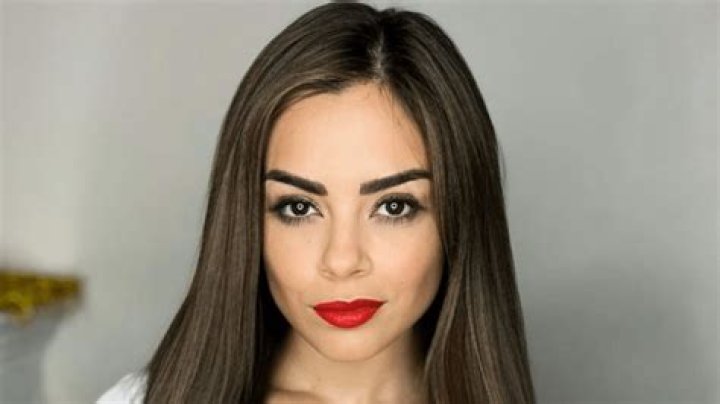 Gaby Ramírez in Bathing Suit Says "I'm Complex" — Celebwell