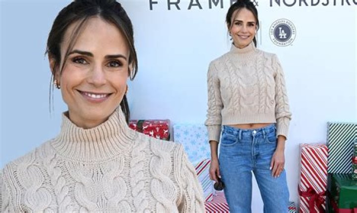 Jordana Brewster Looks Fit During "Another Relaxing Morning Workout" — Celebwell