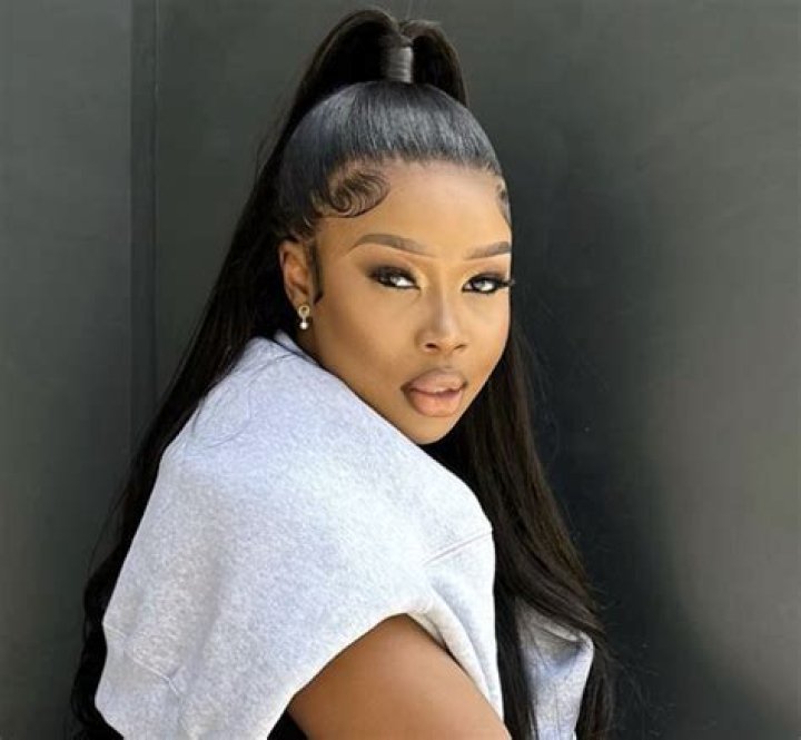 Sithelo Shozi in Bathing Suit Has "Incurable Wanderlust" — Celebwell