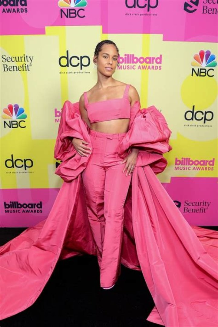 The One Trick Alicia Keys Uses to Melt Fat — Celebwell