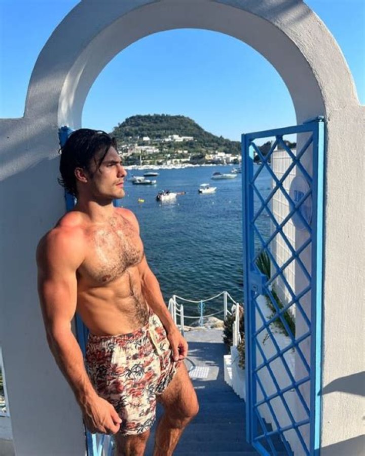 
Nicholas Fandos Height, Weight, Net Worth, Age, Birthday, Wikipedia, Who, Instagram, Biography 