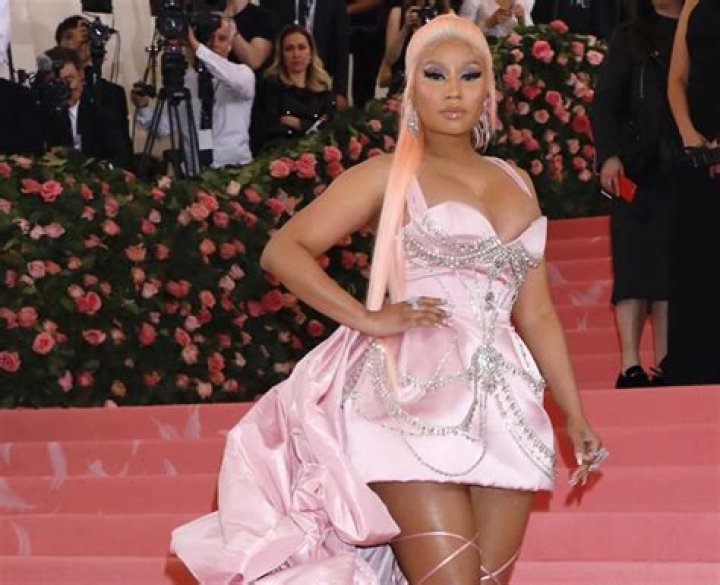 Nicki Minaj’s Fans Are Worried After Seeing New Video Where She Appears Stressed Out And Anxious