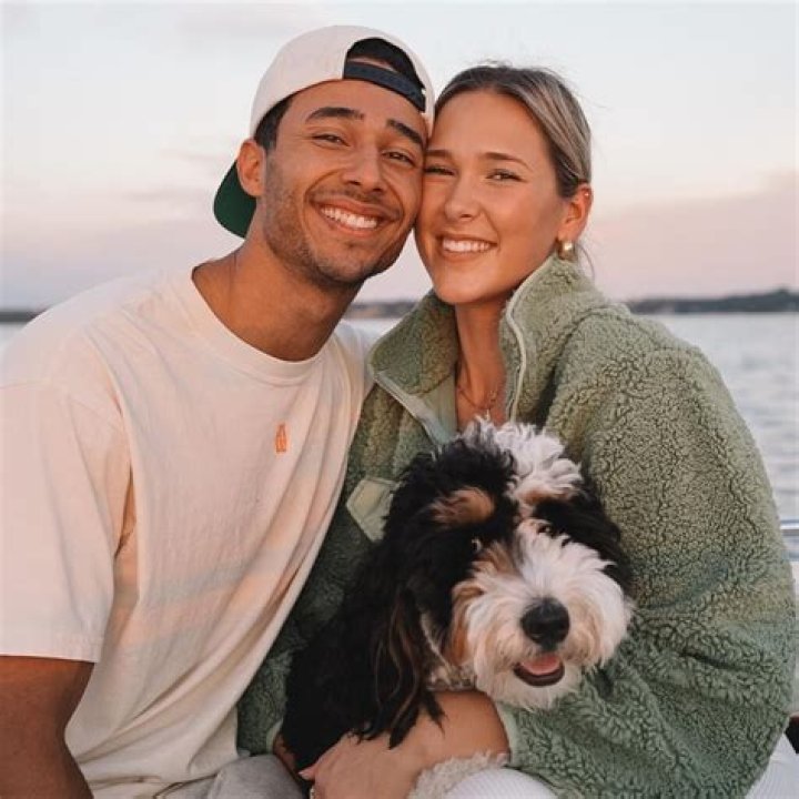 Noah James Schnacky Height, Weight, Net Worth, Age, Birthday, Wikipedia, Who, Instagram, Biography