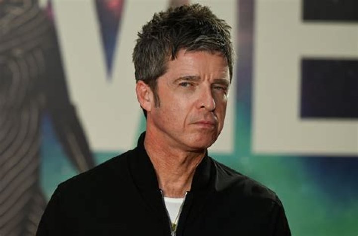 Noel Gallagher Biography – Facts, Childhood, Family Life, Career