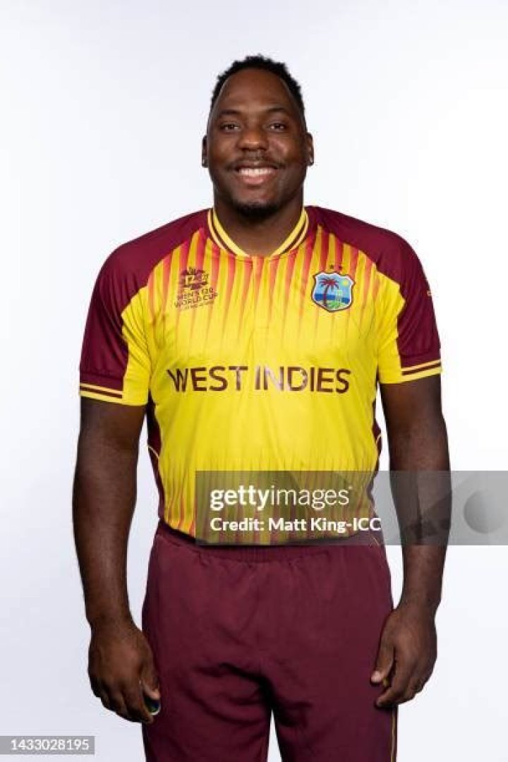 Odean Smith Wiki, Age, Height, Net Worth, Family & Girlfriend