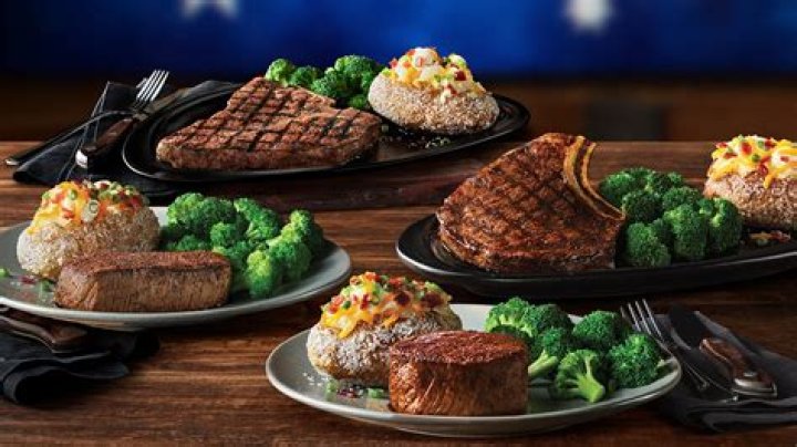 Outback Steakhouse brings back 4-Course Celebration for Two deal for Valentine’s Day 2023