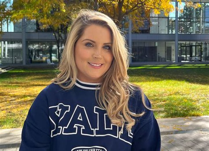 Pamela Laird Wiki, Biography, Age, Birthday, Boyfriend, Married, Net Worth, Parents, Facebook