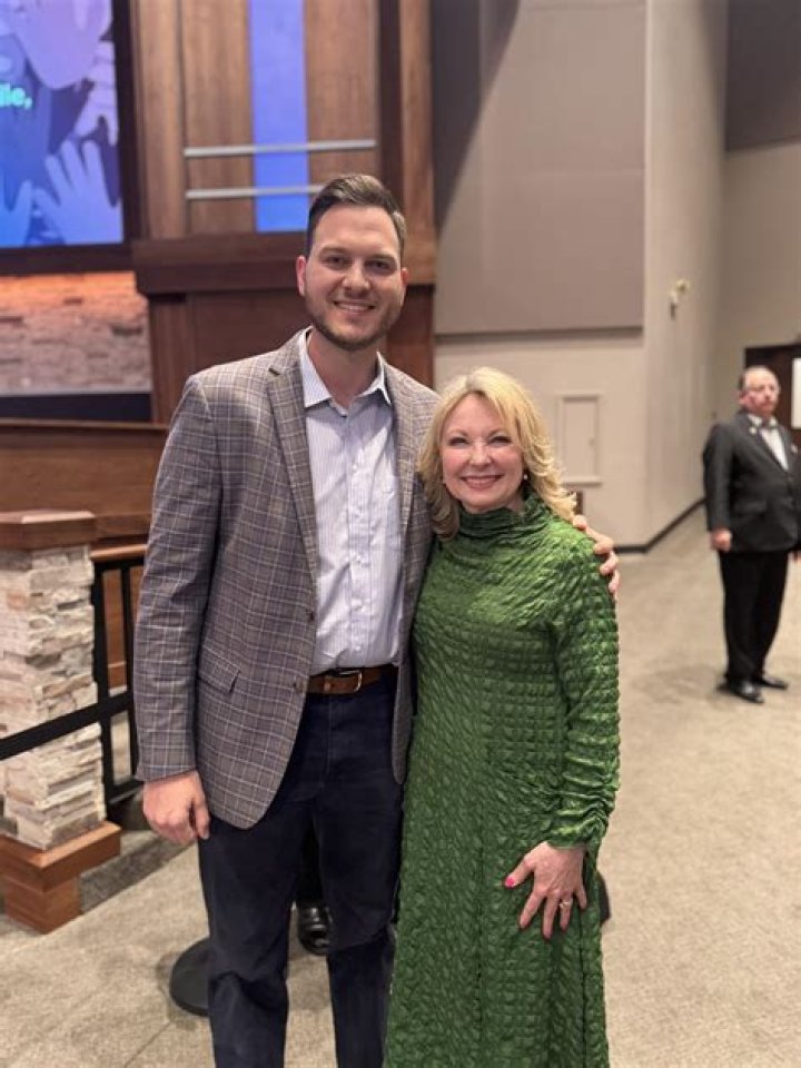 Pastor Joseph Larson Wife: Everything On Net Worth and Married Life