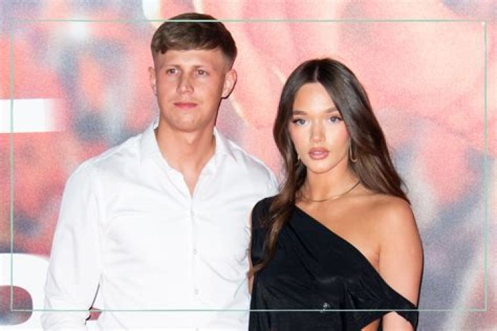 Phoebe Tomlinson Boyfriend Jack Varley Is An Athlete From Doncaster