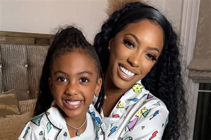 Porsha Williams Poses With Her Daughter, PJ And The Ladies Are Gorgeous